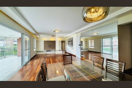 Apartamento para alugar com 3 quartos, 168m² em Água Branca, São Paulo