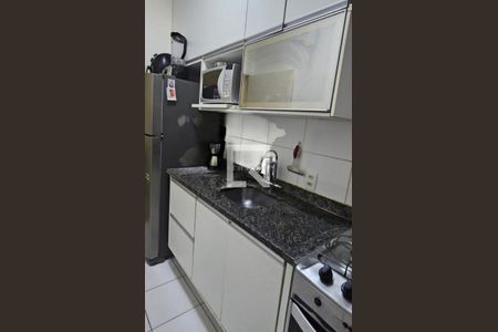 Apartamento à venda com 2 quartos, 49m² em Vila Alóis, São Paulo