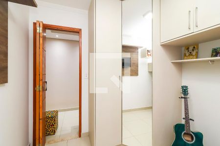 Quarto 1 de apartamento para alugar com 2 quartos, 44m² em Vila Cosmopolita, São Paulo