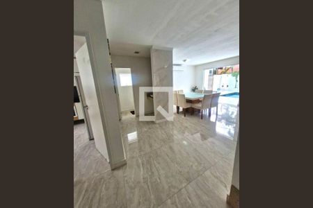Casa à venda com 4 quartos, 360m² em Vargem Grande, Rio de Janeiro