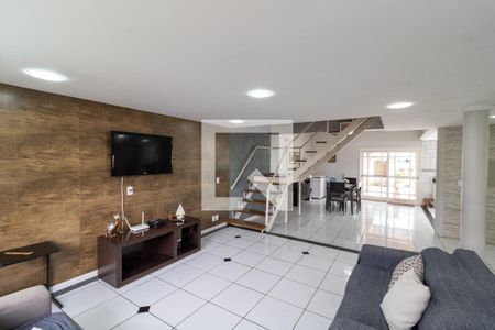 Sala de casa à venda com 4 quartos, 356m² em Vila Nova, Porto Alegre