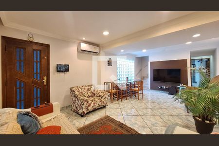 Sala de casa à venda com 4 quartos, 190m² em Alto da Lapa, São Paulo