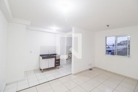Sala de apartamento para alugar com 2 quartos, 45m² em Vila da Oportunidade, Carapicuíba