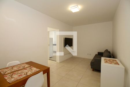 Sala de Estar e Jantar de apartamento para alugar com 2 quartos, 61m² em Sumaré, São Paulo