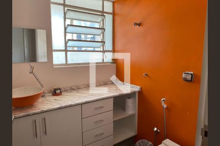 Banheiro de apartamento para alugar com 1 quarto, 90m² em Pinheiros, São Paulo