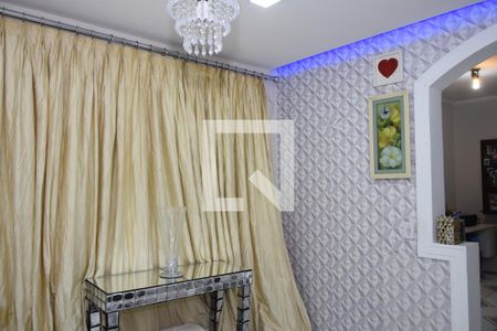 Casa para alugar com 2 quartos, 120m² em Jardim Santo Eduardo, Embu das Artes