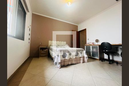 Casa à venda com 3 quartos, 286m² em Baeta Neves, São Bernardo do Campo