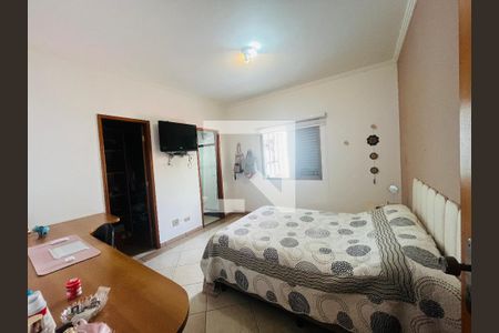 Quarto de casa à venda com 3 quartos, 286m² em Baeta Neves, São Bernardo do Campo