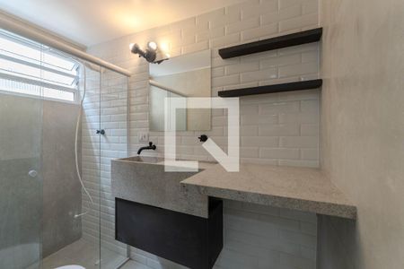 Banheiro de apartamento para alugar com 1 quarto, 24m² em Bela Vista, São Paulo