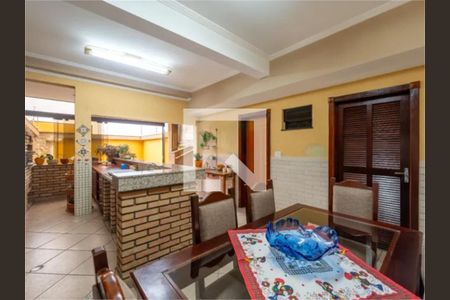 Casa à venda com 3 quartos, 199m² em Chácara Inglesa, São Paulo