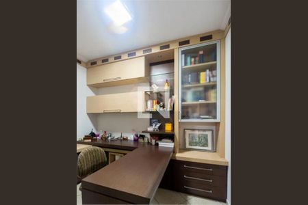 Casa à venda com 3 quartos, 199m² em Chácara Inglesa, São Paulo