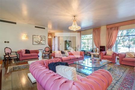Casa à venda com 5 quartos, 901m² em Jardim Prudência, São Paulo