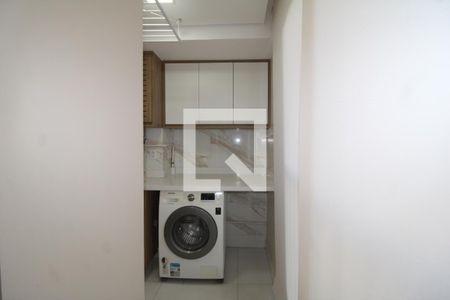 Sala / Cozinha de apartamento à venda com 2 quartos, 42m² em Vila Guaca, São Paulo