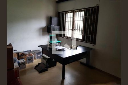 Casa à venda com 4 quartos, 324m² em Chácara Meyer, São Paulo