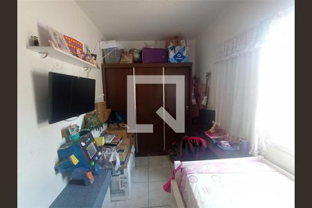 Casa à venda com 4 quartos, 150m² em Jardim Marisa, São Paulo