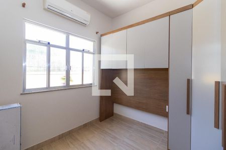 Quarto 1 de casa para alugar com 3 quartos, 403m² em Praça Seca, Rio de Janeiro