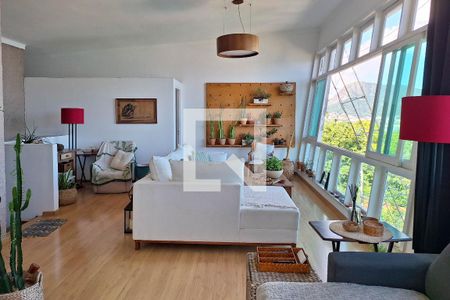 Casa à venda com 3 quartos, 350m² em São Francisco, Niterói