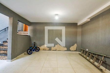 Casa à venda com 3 quartos, 165m² em Campestre, Santo André