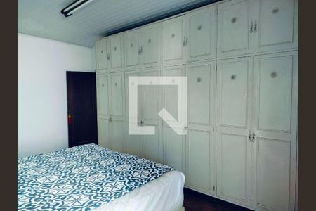 Casa à venda com 4 quartos, 350m² em Ipiranga, São Paulo