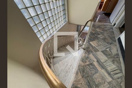 Casa à venda com 4 quartos, 247m² em Jardim Paulista, São Paulo