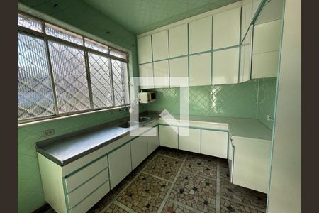 Casa à venda com 4 quartos, 247m² em Jardim Paulista, São Paulo