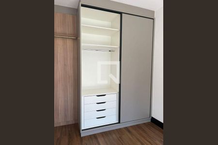 Casa à venda com 3 quartos, 200m² em Residencial Tambore III, Santana de Parnaíba