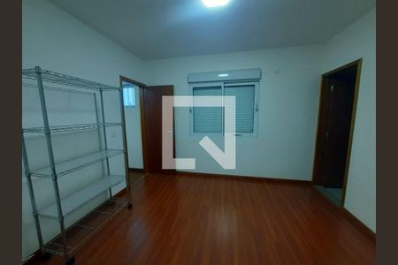 Casa à venda com 3 quartos, 250m² em Planalto Paulista, São Paulo