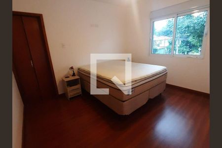 Casa à venda com 3 quartos, 250m² em Planalto Paulista, São Paulo