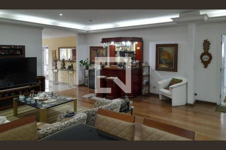 Casa à venda com 4 quartos, 400m² em Jardim Guedala, São Paulo