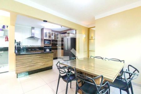 Casa à venda com 3 quartos, 110m² em Itaquera, São Paulo