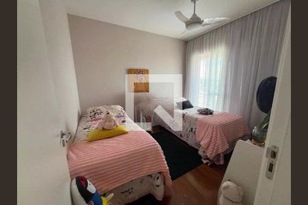 Apartamento à venda com 3 quartos, 128m² em Vila Anastácio, São Paulo