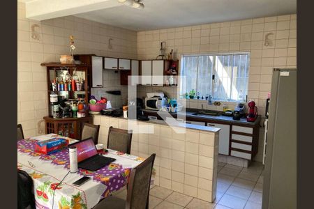 Casa à venda com 3 quartos, 250m² em Jardim D’abril, Osasco