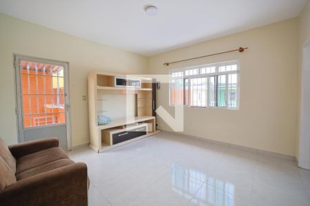 Sala de casa para alugar com 3 quartos, 200m² em Vila Silvia, São Paulo