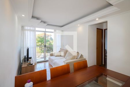 Sala de apartamento à venda com 2 quartos, 56m² em Taboão, Diadema