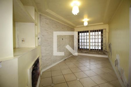 Sala de casa à venda com 3 quartos, 160m² em Costa E Silva, Porto Alegre