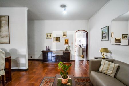 Sala 1 de casa para alugar com 3 quartos, 380m² em Santa Terezinha, Santo André