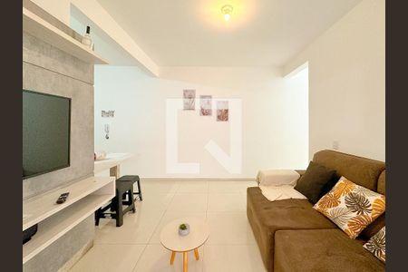 Sala de TV de apartamento para alugar com 2 quartos, 70m² em Santinho, Florianópolis