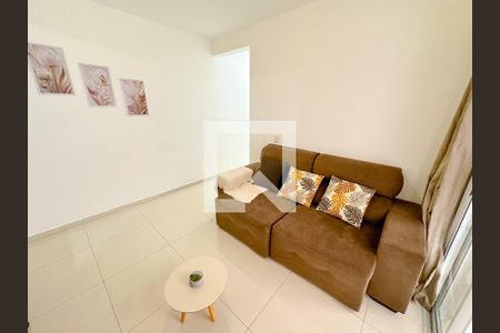 Sala de TV de apartamento para alugar com 2 quartos, 70m² em Santinho, Florianópolis