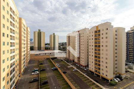 Vista da Varanda de apartamento à venda com 2 quartos, 80m² em Mansões Santo Antônio, Campinas
