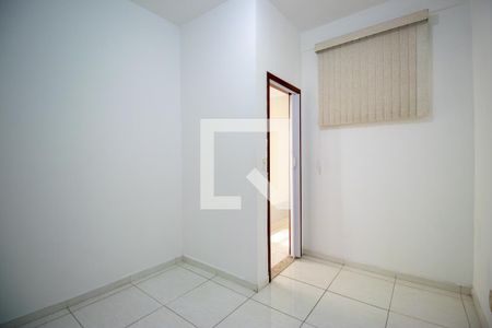 Quarto 2 de casa para alugar com 2 quartos, 85m² em Irajá, Rio de Janeiro