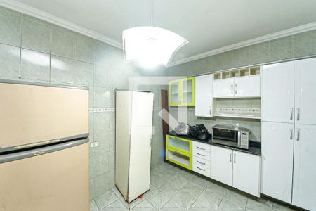 Casa para alugar com 2 quartos, 240m² em Fazenda da Juta, São Paulo