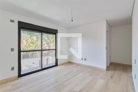 Casa à venda com 4 quartos, 376m² em Jardim Petropolis, São Paulo