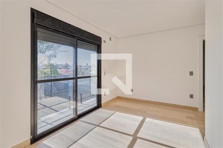 Casa à venda com 4 quartos, 376m² em Jardim Petropolis, São Paulo