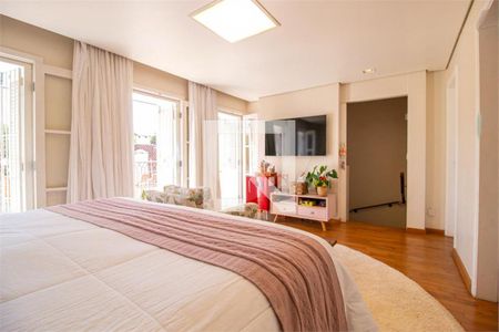 Casa à venda com 4 quartos, 423m² em Santo Amaro, São Paulo
