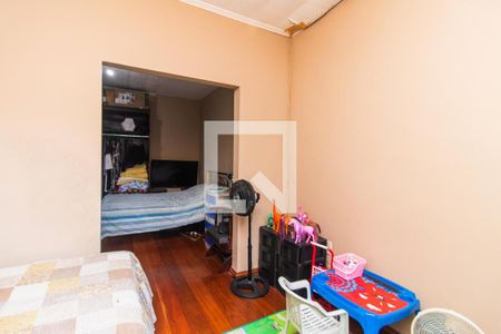 Quarto 1 de casa à venda com 3 quartos, 250m² em Azenha, Porto Alegre