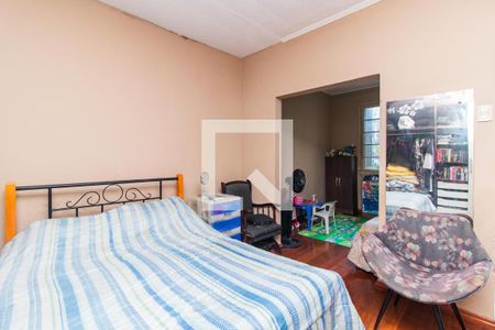 Quarto 1 de casa à venda com 3 quartos, 250m² em Azenha, Porto Alegre