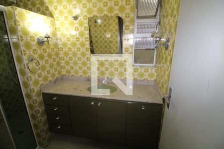 Banheiro de apartamento para alugar com 2 quartos, 100m² em Centro, São José dos Campos