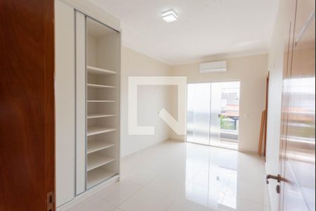 Suíte de casa à venda com 3 quartos, 218m² em Jardim Uruguai, Campinas