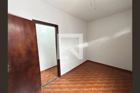 Quarto de casa para alugar com 3 quartos, 650m² em Pavuna, Nilópolis