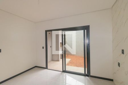 Sala/Cozinha de casa à venda com 2 quartos, 92m² em São José, Canoas